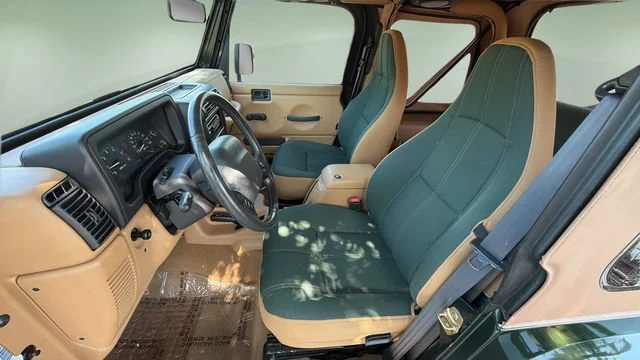 Used 1998 Green Jeep Sahara image 18