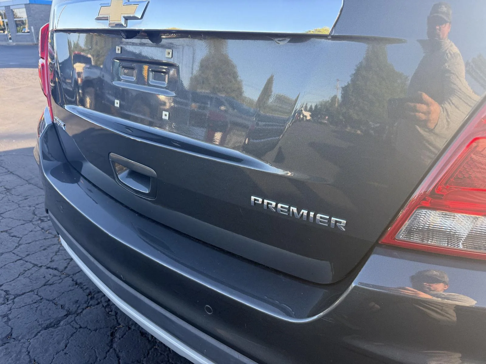 Used 2019 NIGHTFALL GRAY METALLIC Chevrolet Premier image 6