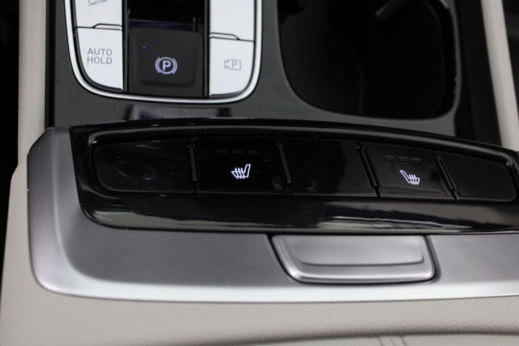 Certified Used 2022 Red Hyundai SEL image 24