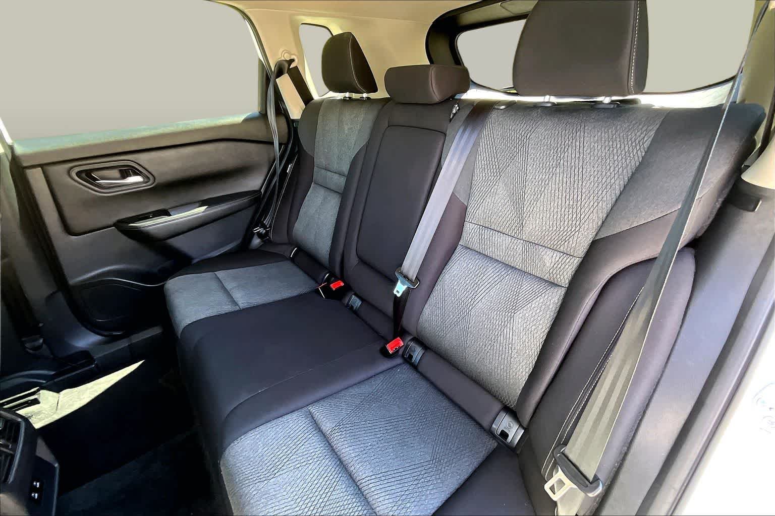 Certified Used 2024 Everest White P Nissan SV image 21