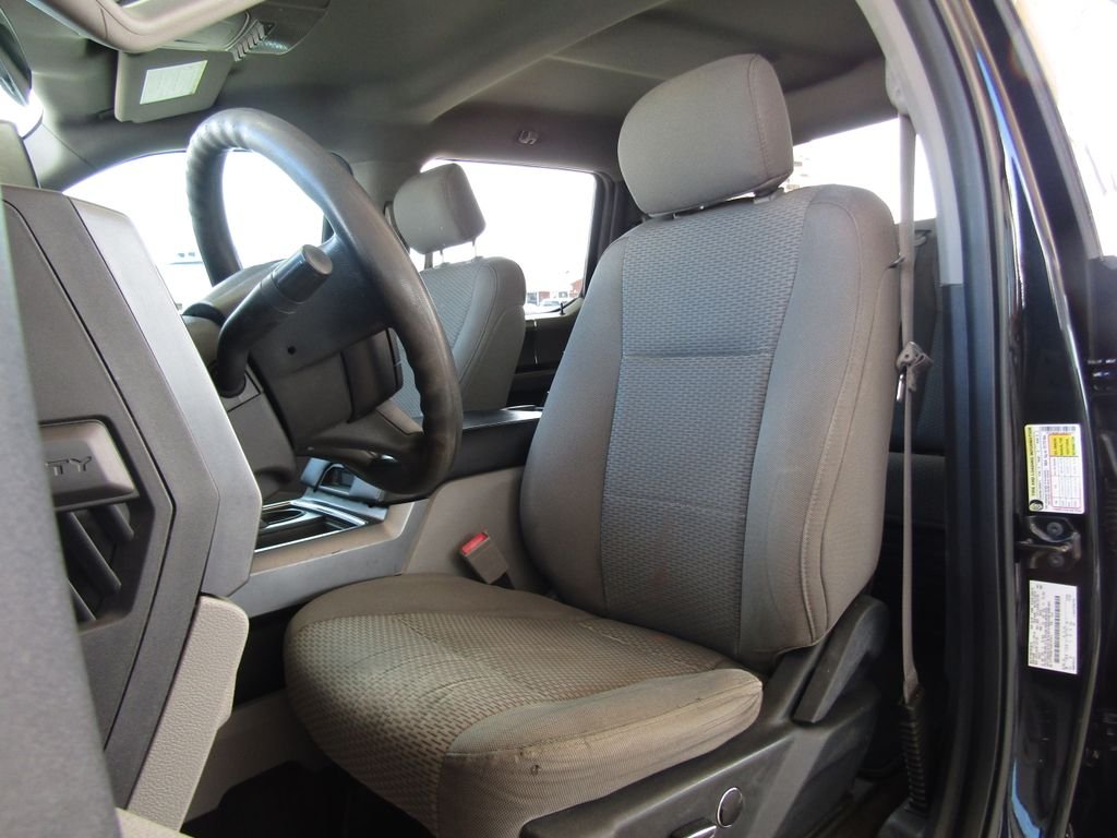 Used 2018 Black Ford XLT image 18