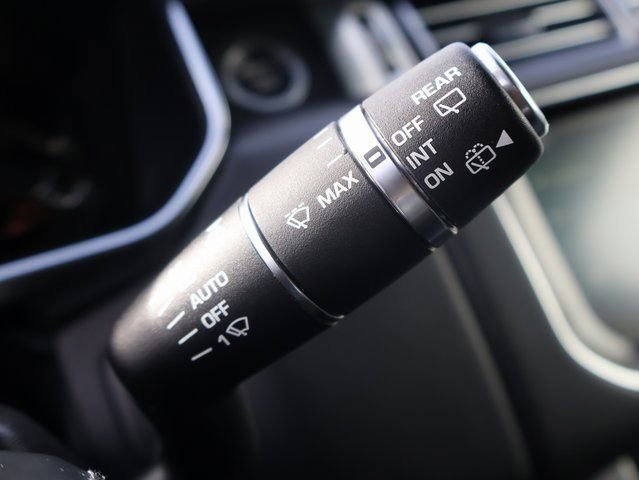 Used 2017 Gray Land Rover 5.0L V8 Supercharged image 33