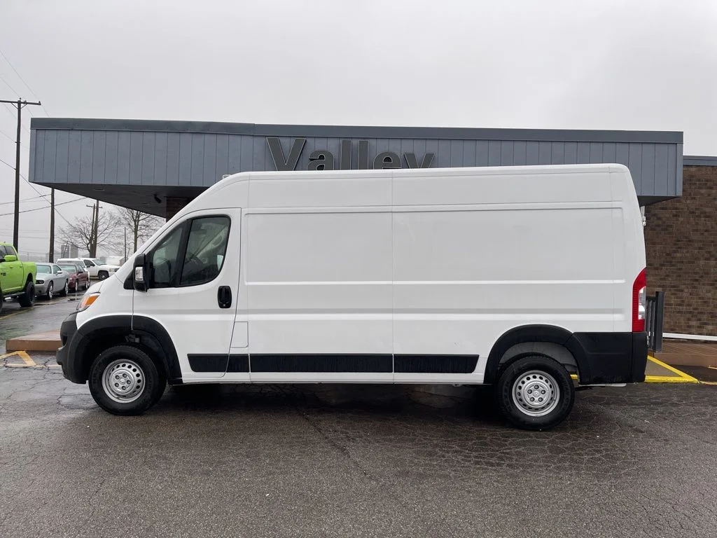 New 2025 Bright White Clear-Coat Exterior Paint RAM High Roof image 3