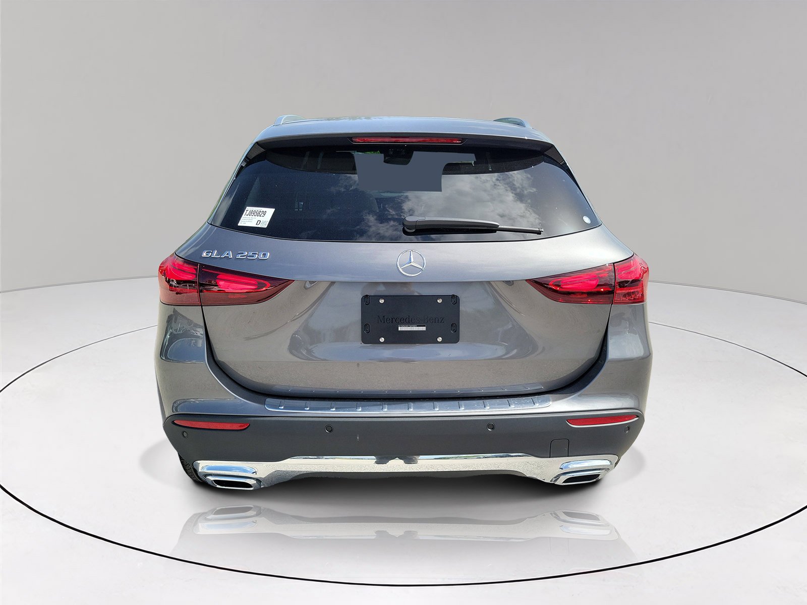 New 2026 Mountain Grey Metallic Mercedes-Benz GLA 250 image 35