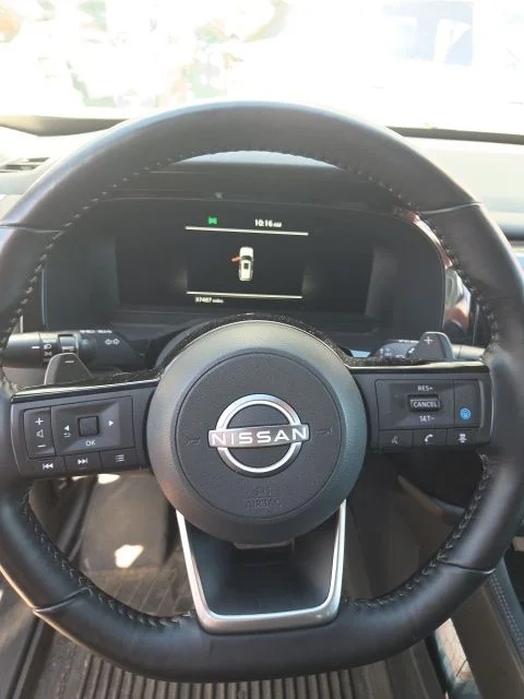 Used 2023 Beige Nissan Platinum image 15