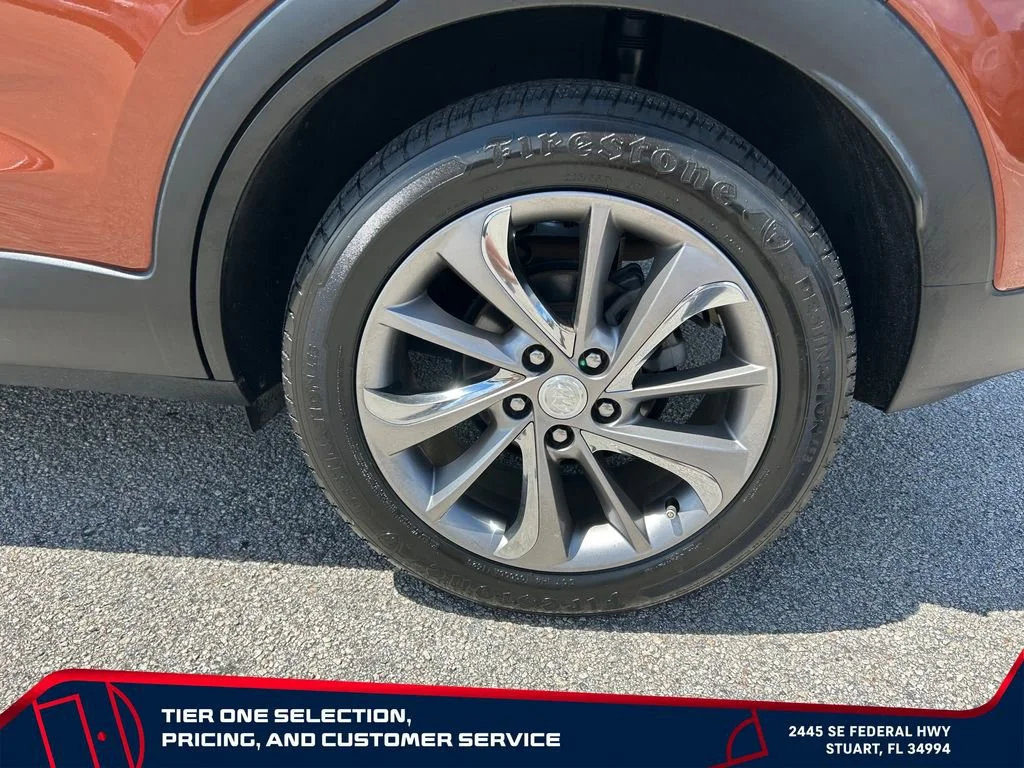 Used 2020 BURNISHED BRONZE METALLIC Buick Select image 9