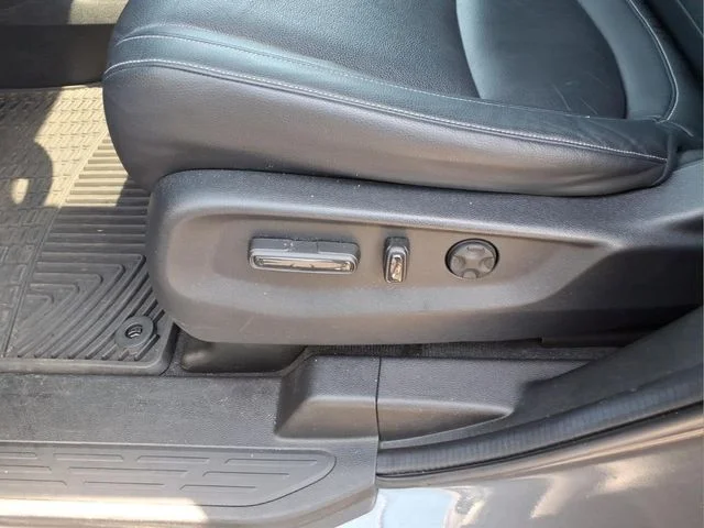 Used 2024 Gray Honda EX-L image 21