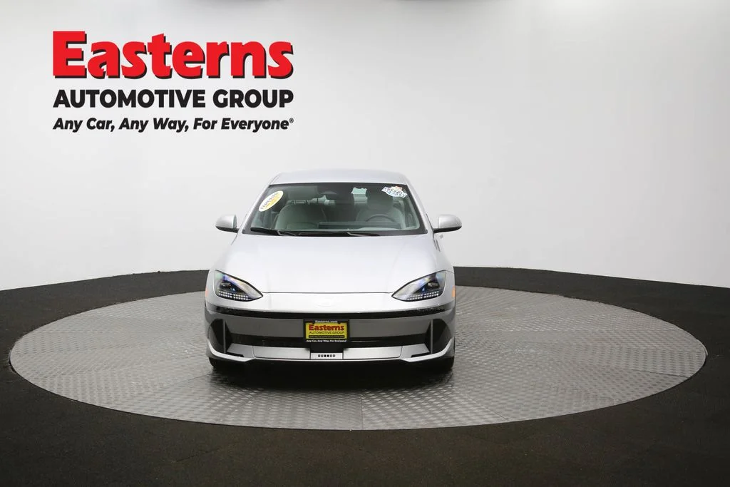 Used 2023 Silver Hyundai SEL image 52