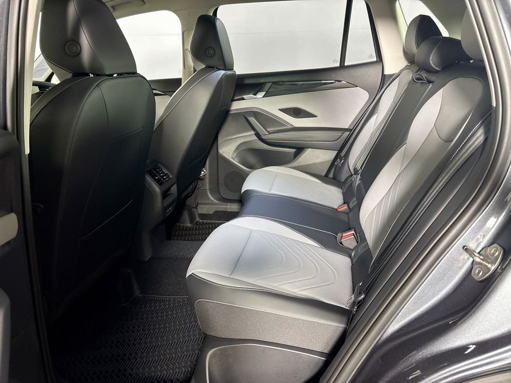 New 2026 Platinum Gray Metallic Volkswagen 2.0T SE image 20