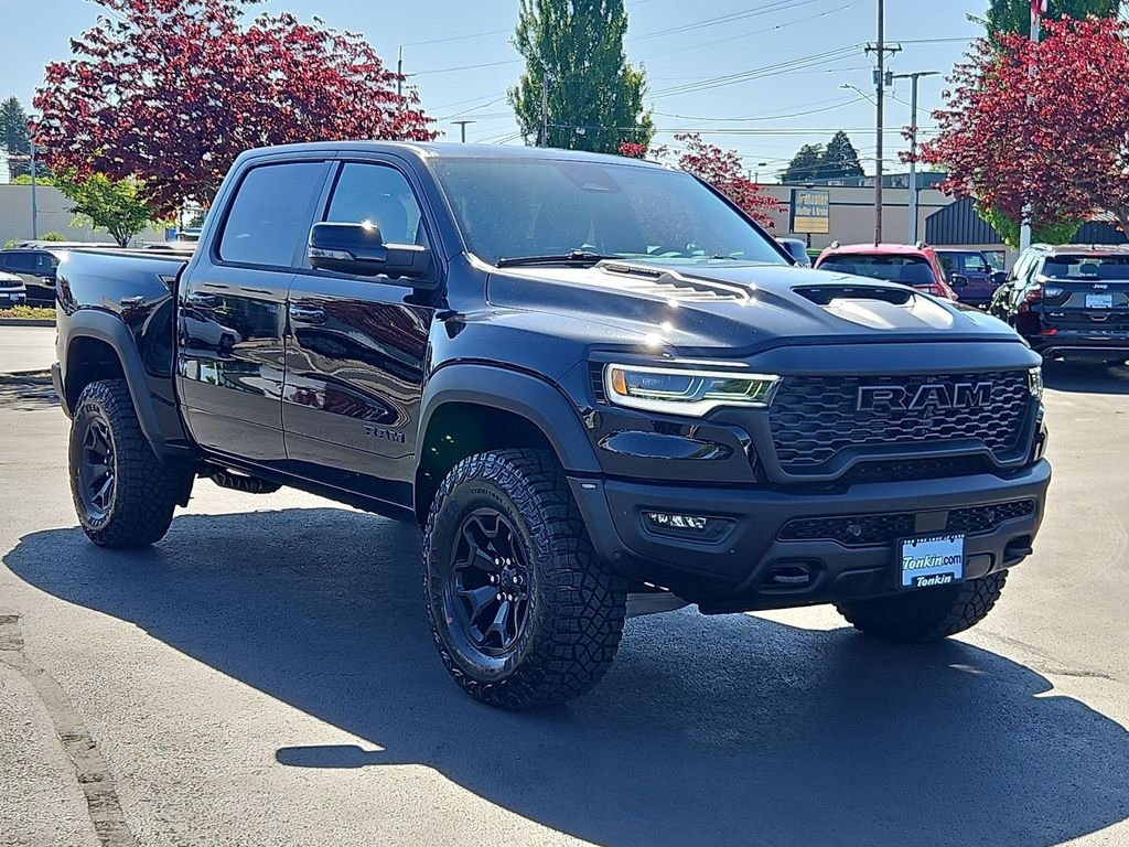 New 2026 Diamond Black Crystal Pearl-Coat Exterior Paint RAM RHO image 8