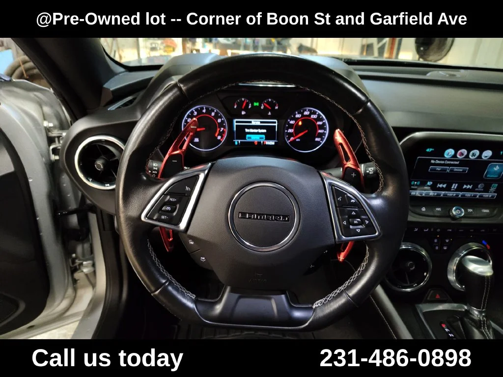 Used 2016  Chevrolet 2LT image 20