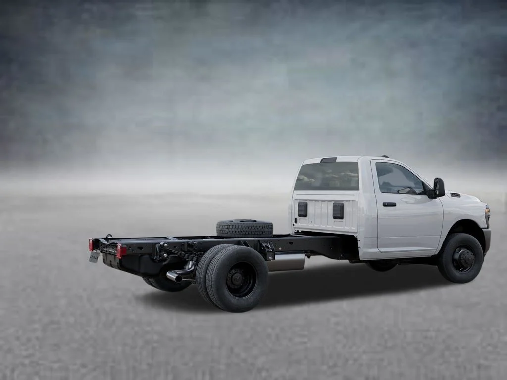 New 2026 Bright White Clear-Coat Exterior Paint RAM Tradesman image 4