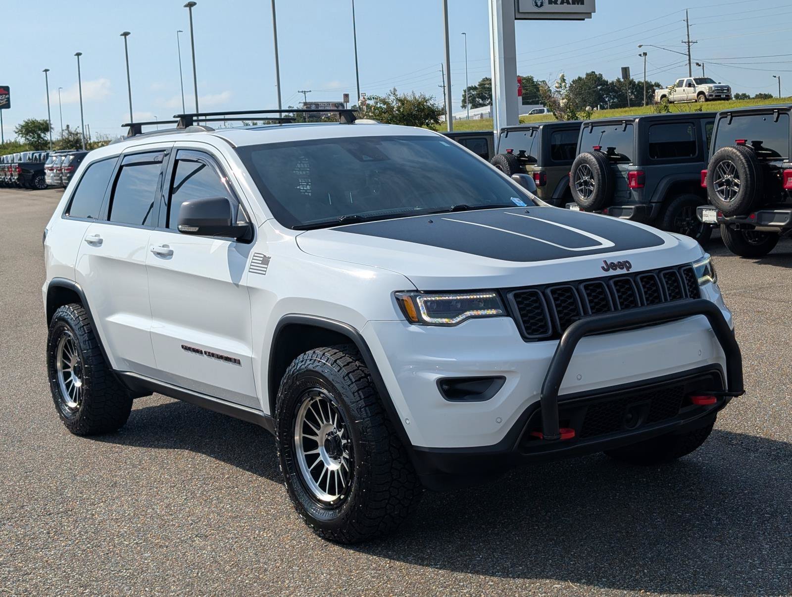 Used 2021 Bright White Clearcoat Jeep Trailhawk image 3