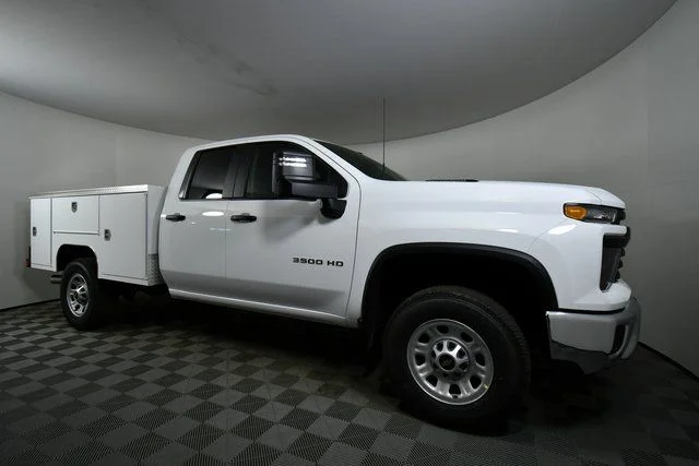 2026 Chevrolet Silverado 3500 HD Work Truck - Photo 9
