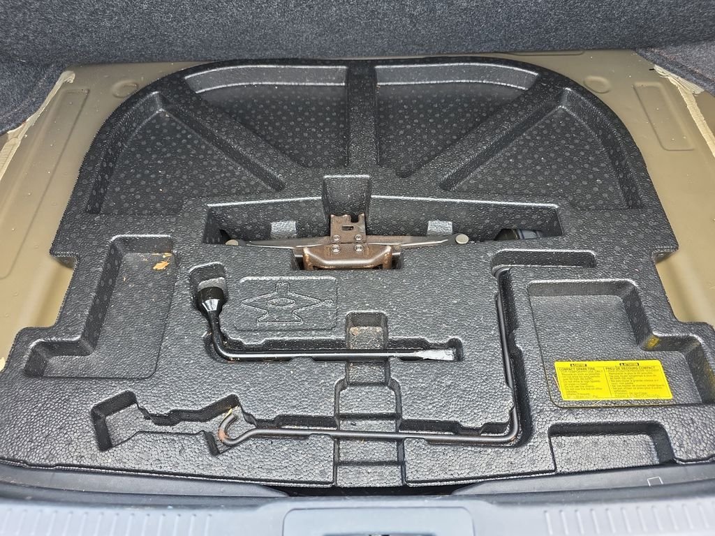 Used 2015 Gray Toyota SE image 32