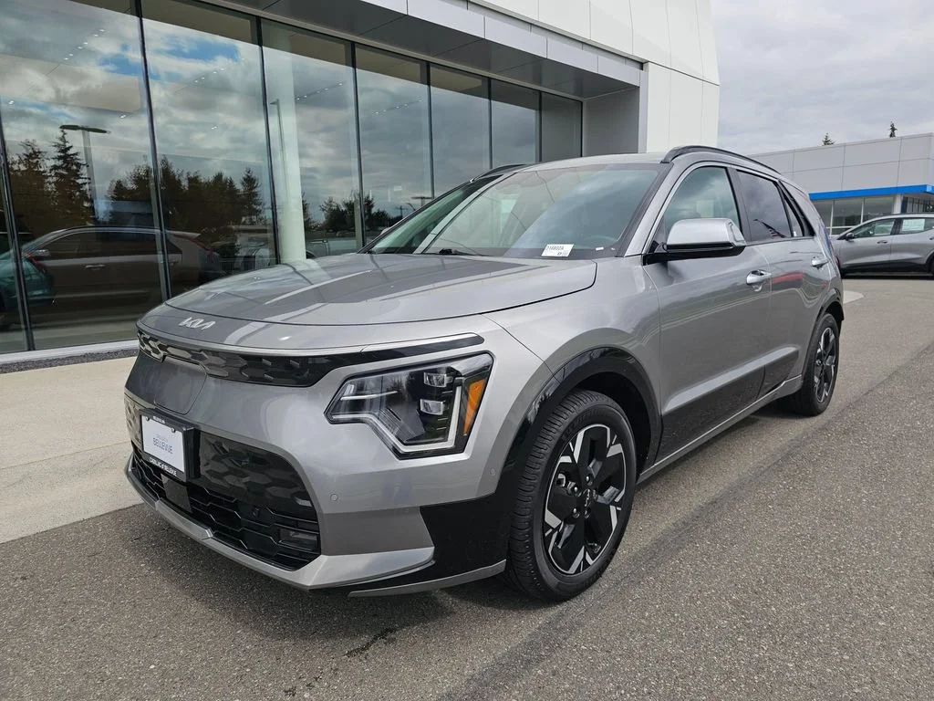 Used 2023  Kia Wave image 3
