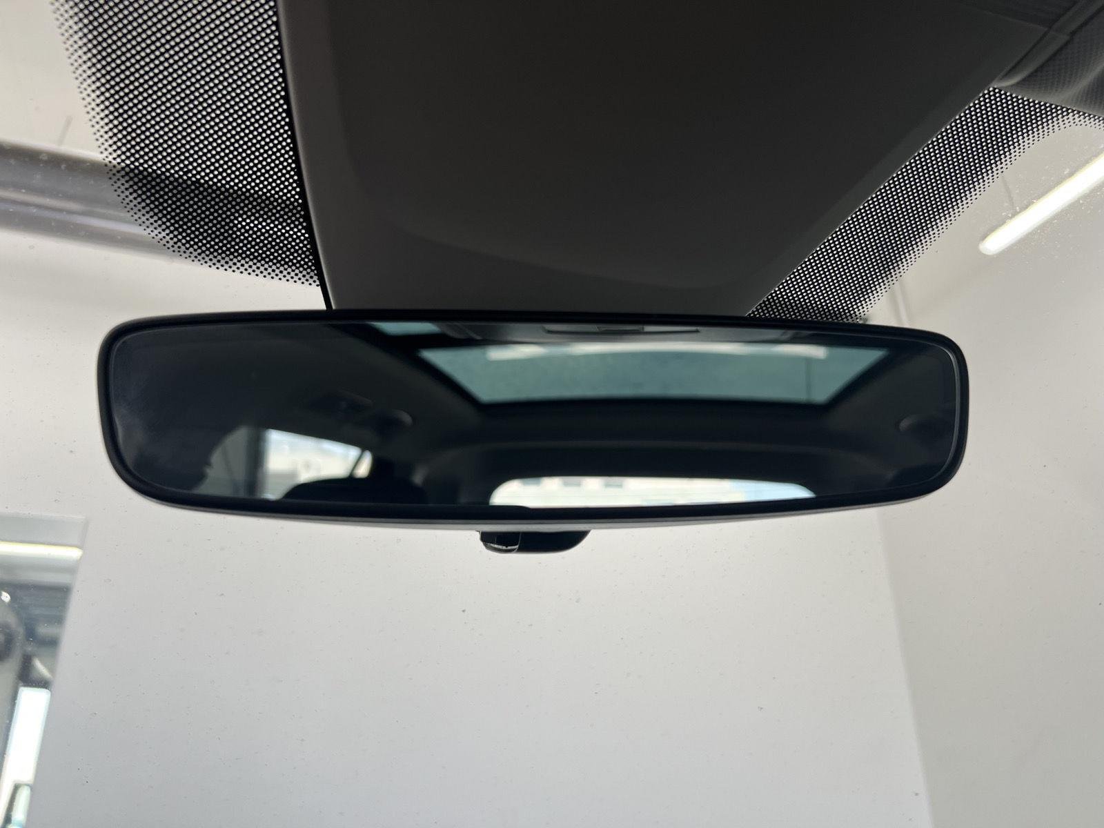 2021 Volkswagen Tiguan SEL - Photo 24