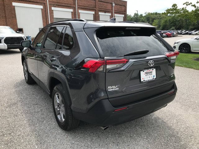 Used 2025 Magnetic Gray Metallic Toyota XLE image 5