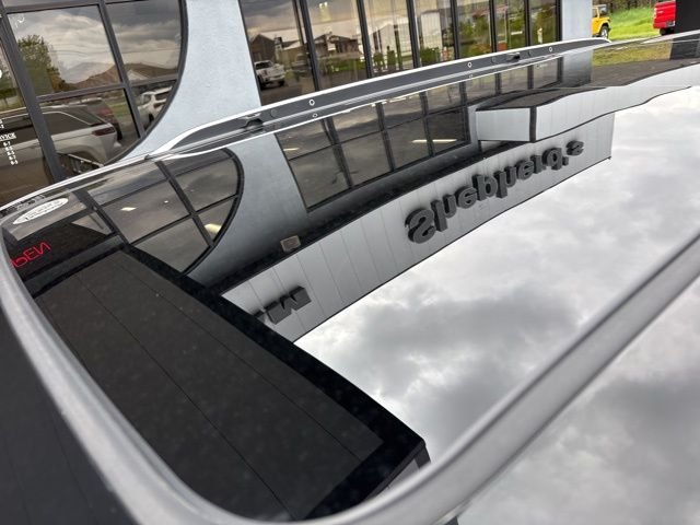 Used 2023 White Jeep Summit Reserve image 4