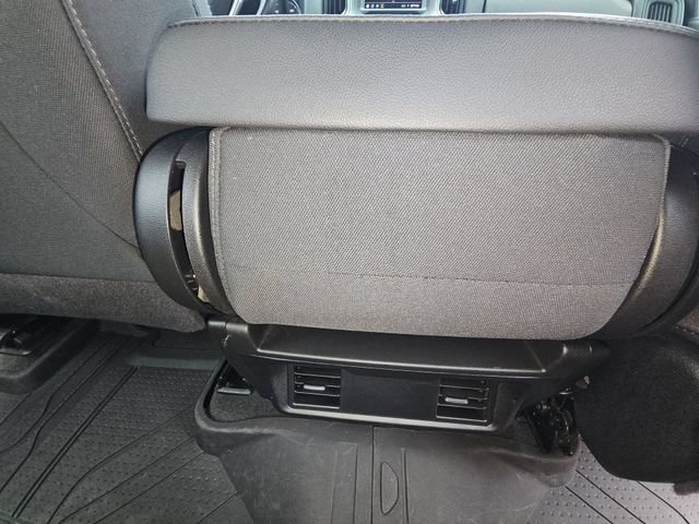 Used 2022 Summit White Chevrolet Custom image 24