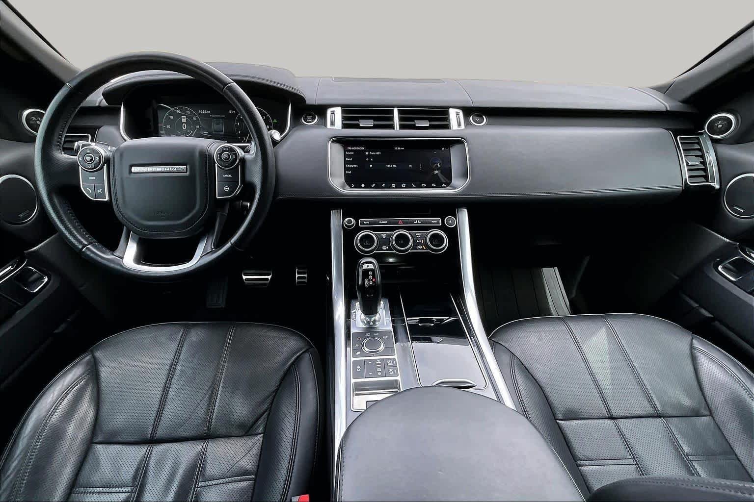 Used 2017 Santorini Black Land Rover HSE Dynamic image 15