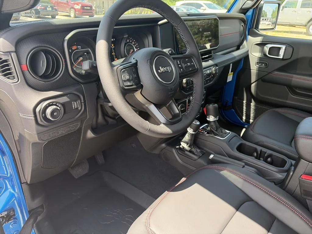 New 2026 Hydro Blue Pearl-Coat Exterior Paint Jeep Rubicon X image 10
