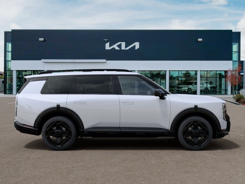New 2027 White Kia X-Line EX image 7