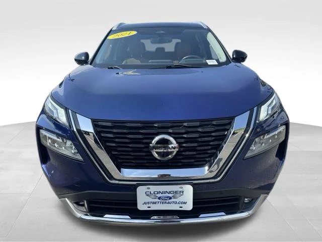 Used 2021 Blue Nissan Platinum image 2