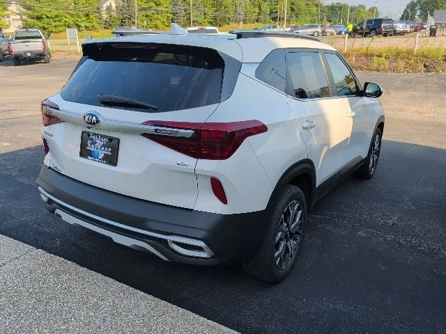 Used 2021 White Kia EX image 10
