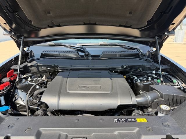 New 2026 Santorini Black Land Rover S image 19
