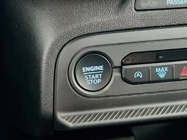 Used 2025 Green Ford Outer Banks image 16
