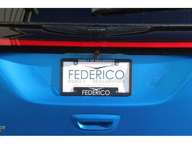New 2026 Hydro Blue Pearl-Coat Exterior Paint Chrysler Select image 6