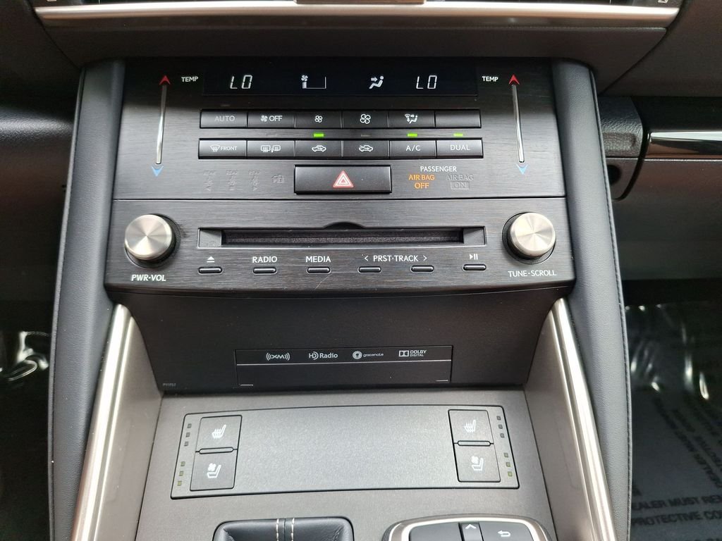 Used 2018 White Lexus 300 image 17