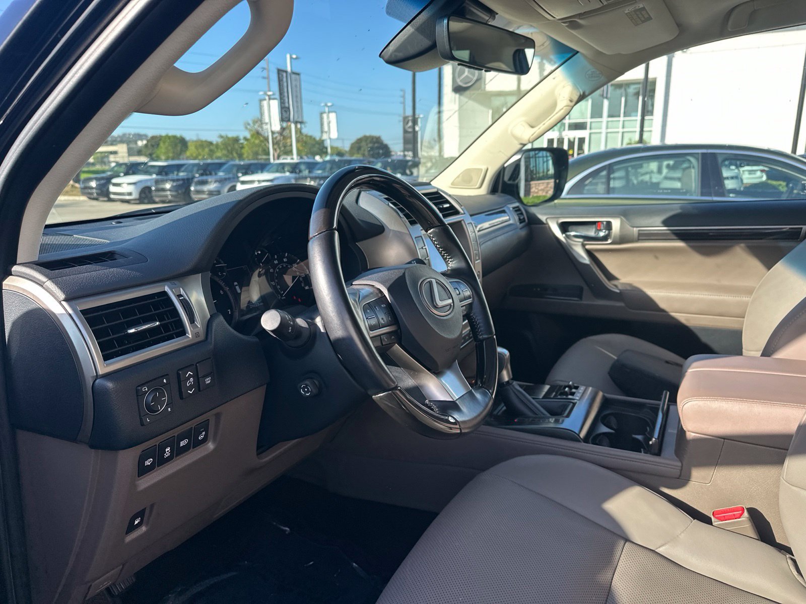 Used 2021 Onyx Black Lexus 460 image 16
