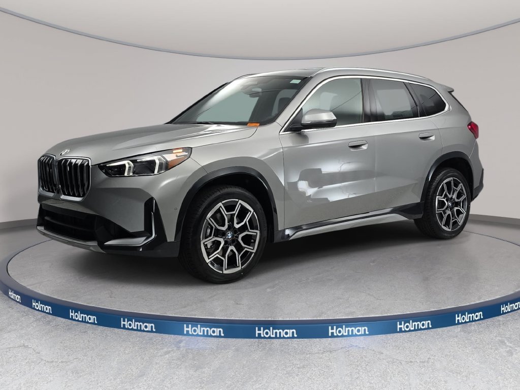 New 2026 Space Silver Metallic BMW xDrive28i image 1