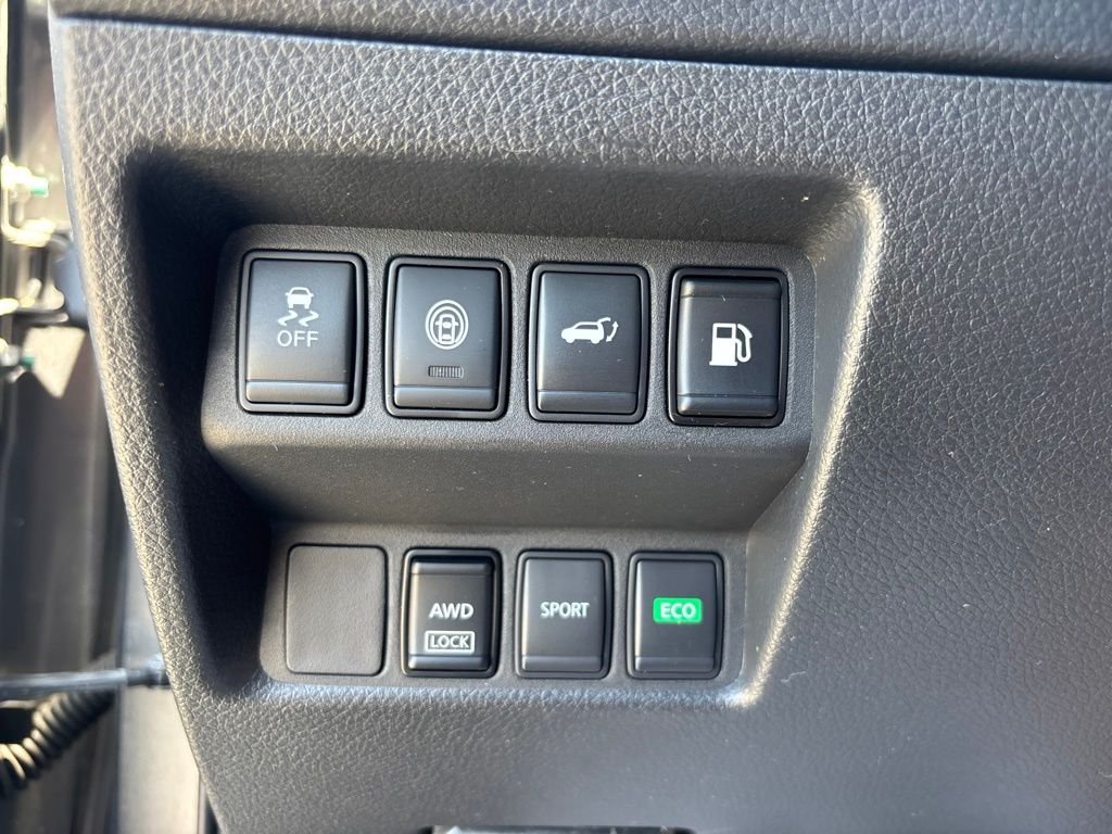 Used 2019 Gray Nissan SV image 20