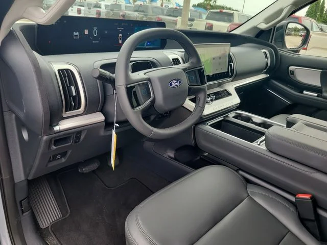 New 2027 Gray Metallic Ford Active image 21