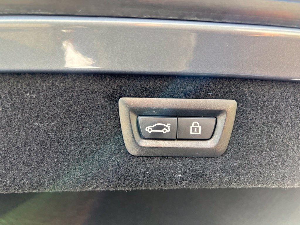 Used 2022 Bluestone Metallic BMW 840i image 7