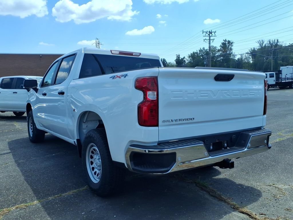 New 2026 Summit White Chevrolet WT image 4