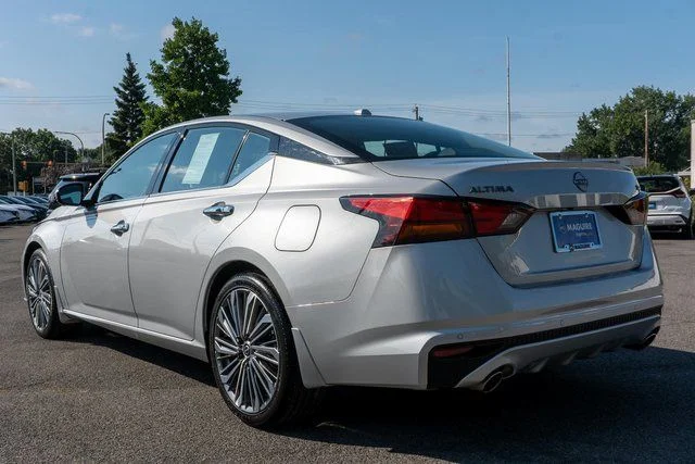 Certified Used 2025 Silver Nissan 2.5 SL image 9