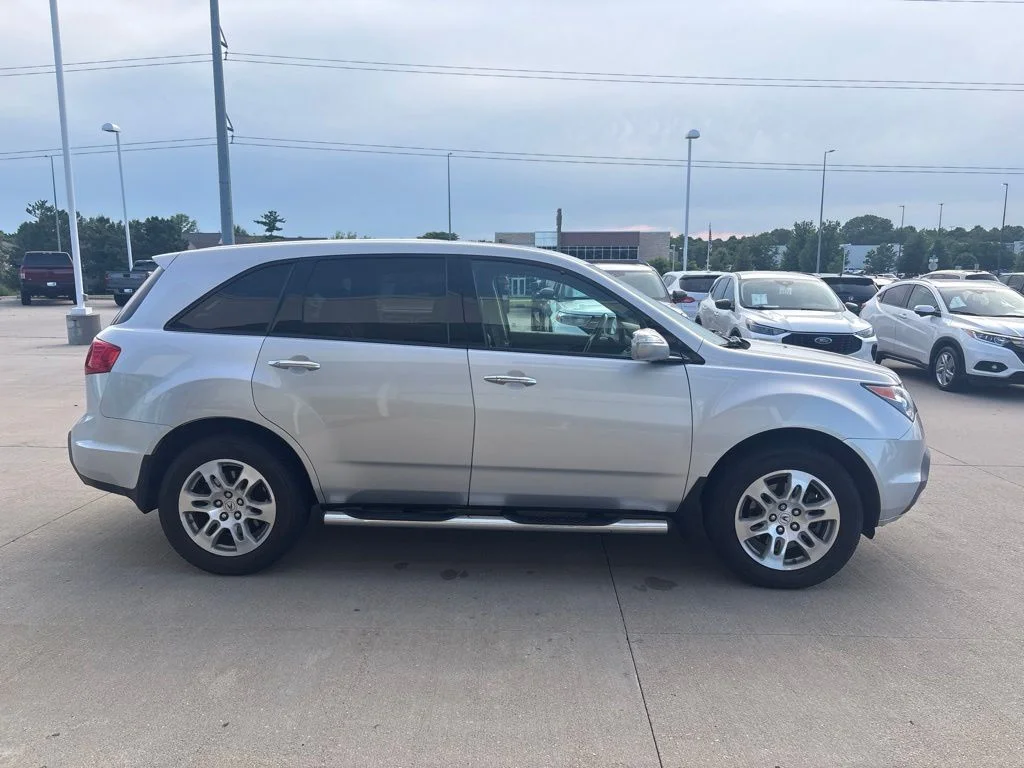 Used 2008 Silver Acura Technology SH-AWD image 4