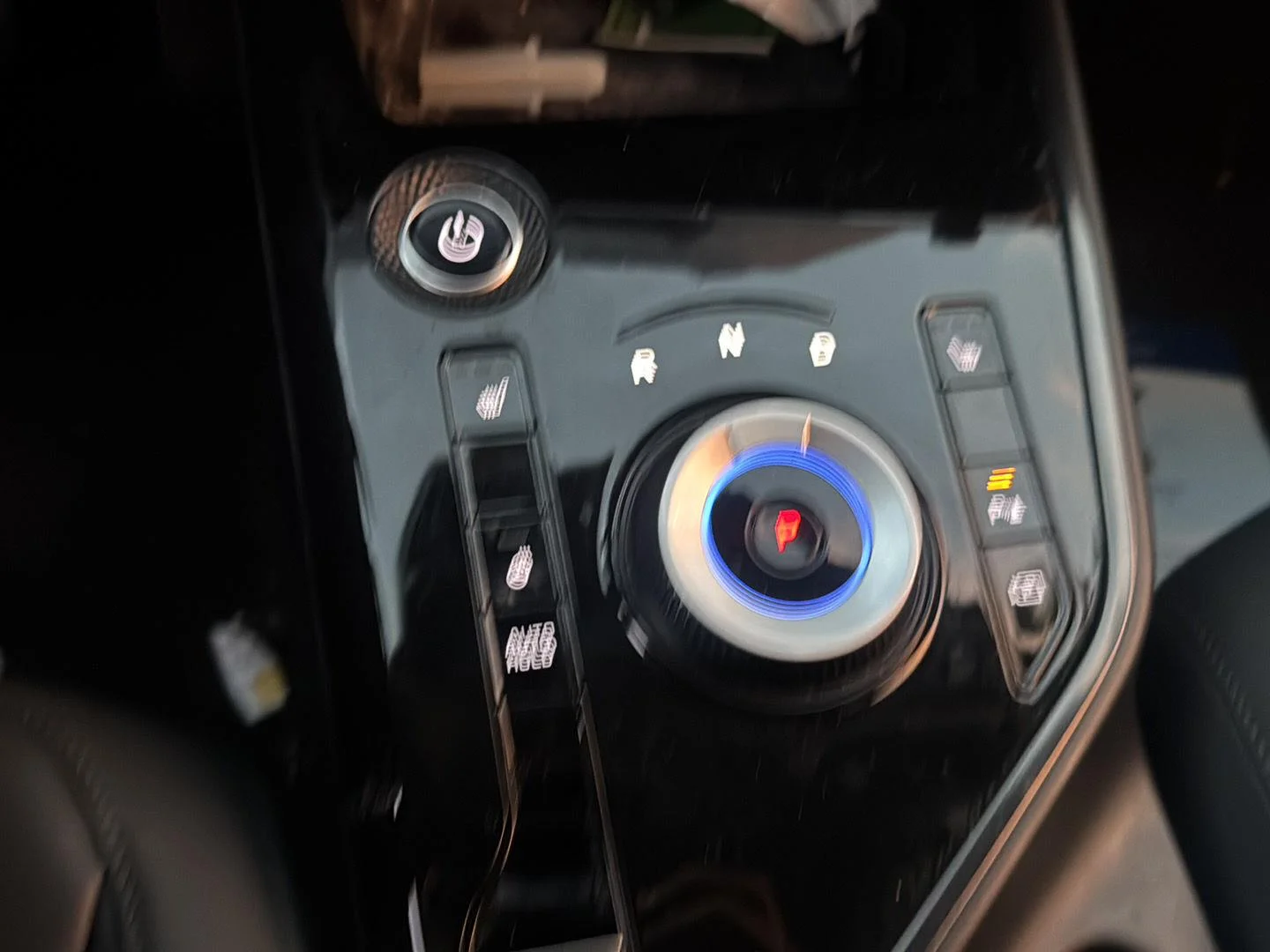 Certified Used 2023 Runway Red Kia Wind image 10