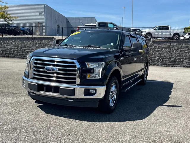 Used 2017 Black Ford XLT image 9