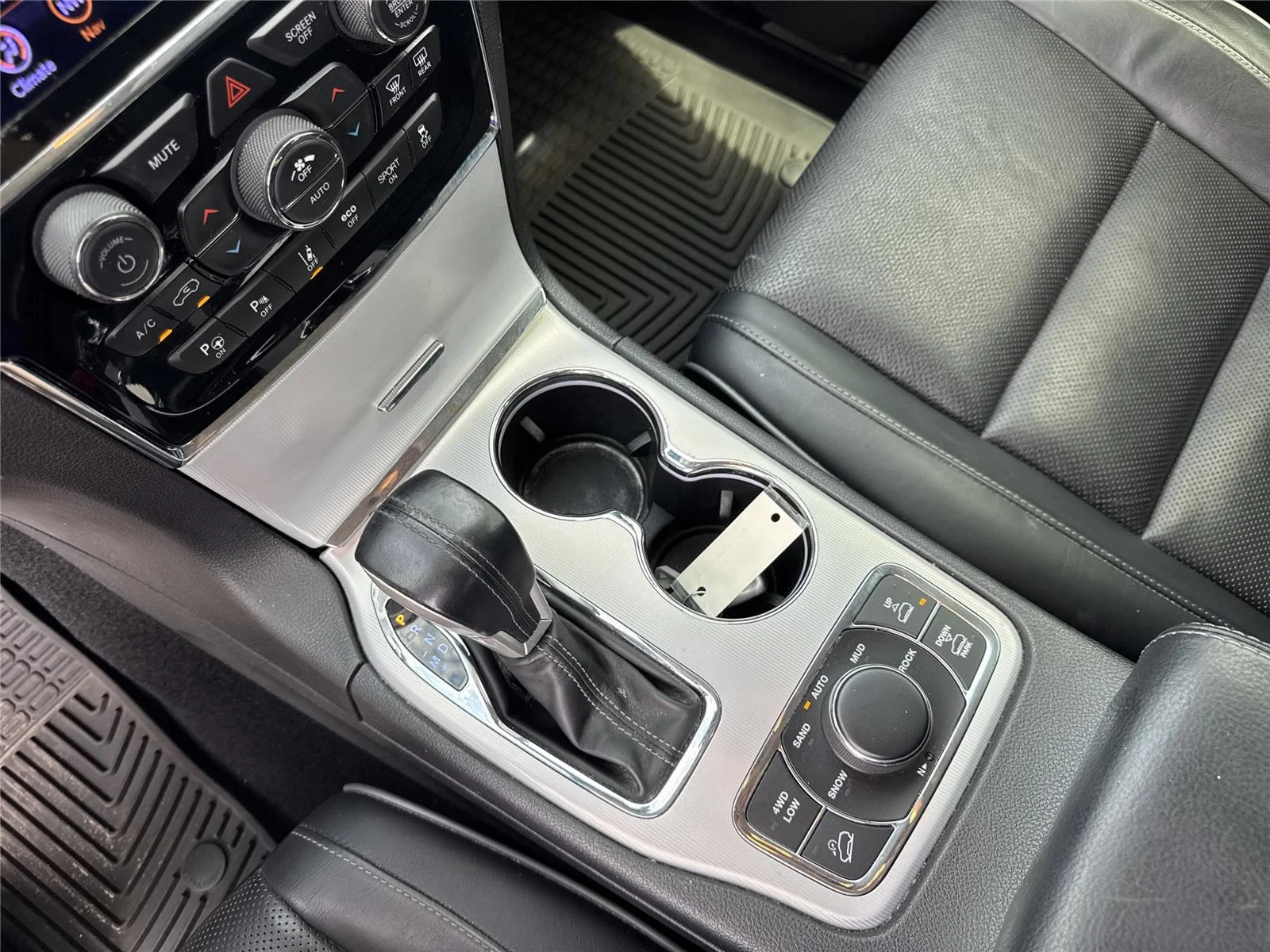 Used 2021 Ivory 3-Coat Jeep Summit image 28