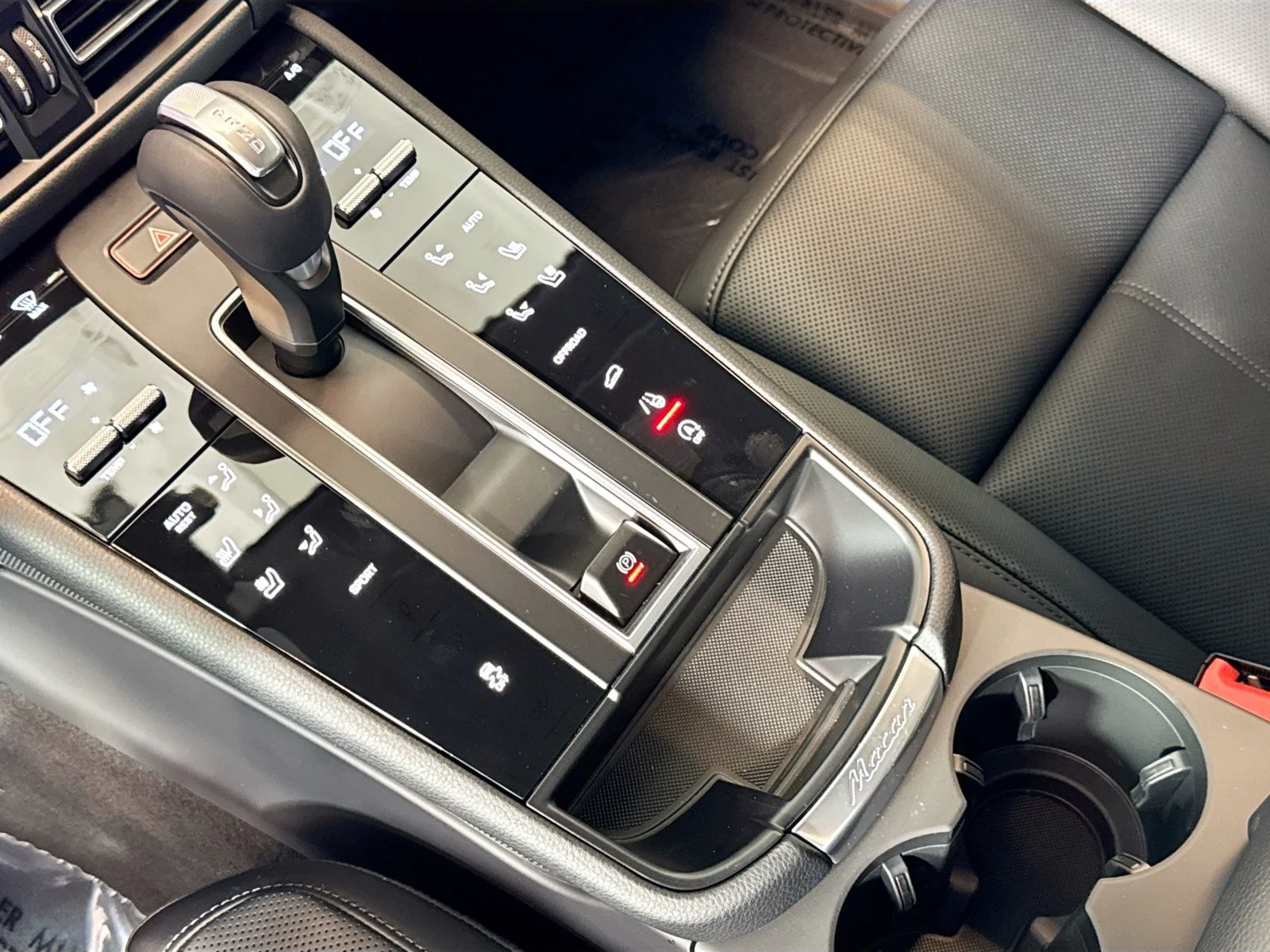 Used 2026 Volcano Grey Metallic Porsche  image 18
