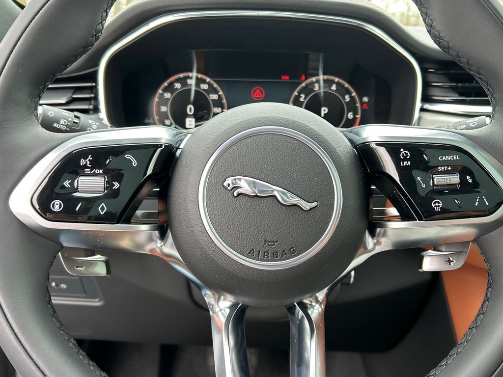 2026 Jaguar F-Pace R-Dynamic S - Photo 12