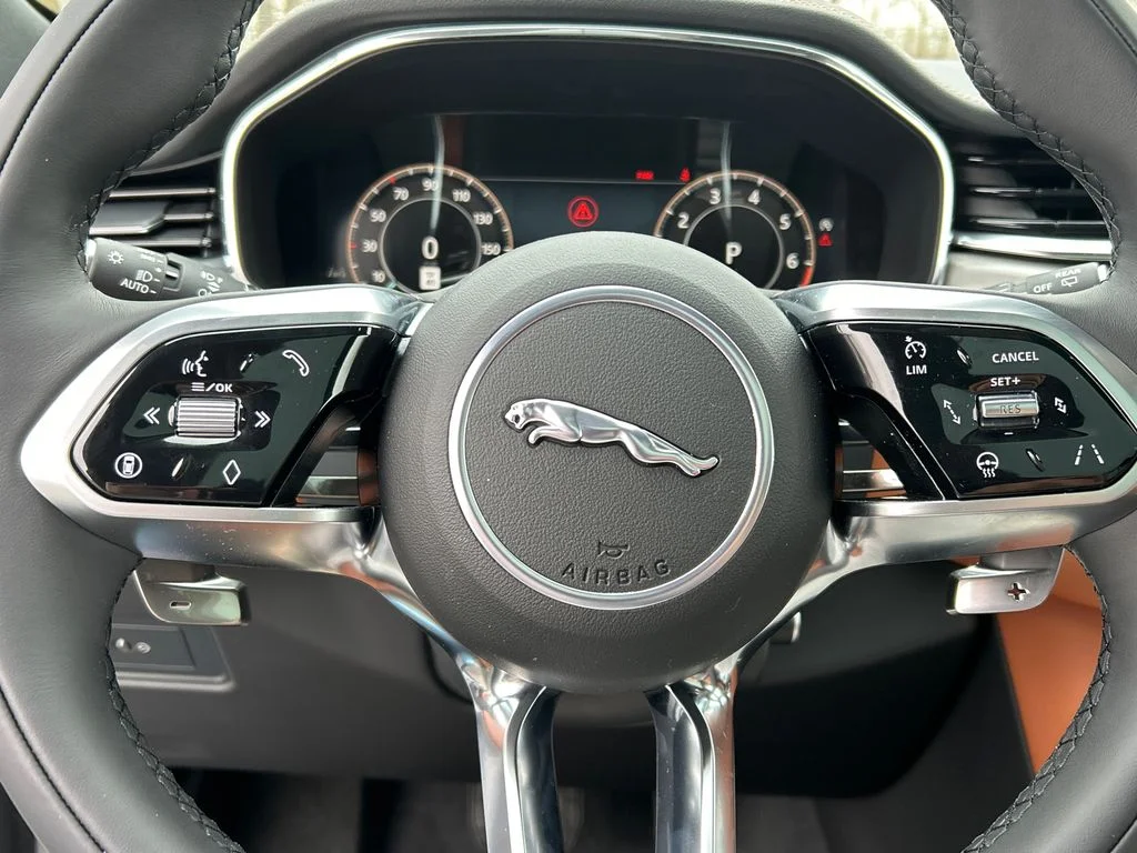 2026 Jaguar F-Pace R-Dynamic S - Photo 12