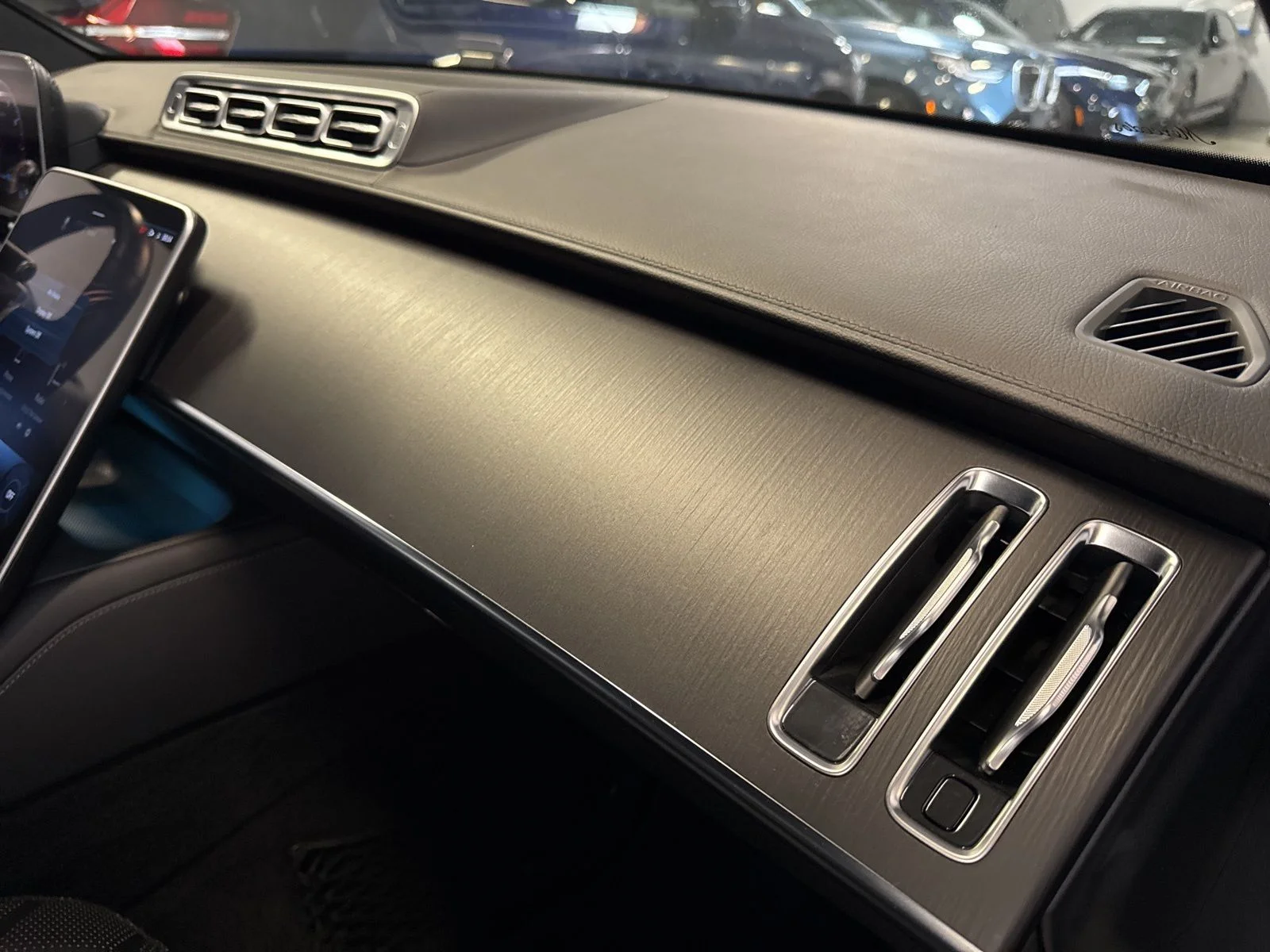 Used 2022 Black Mercedes-Benz S 580 image 28