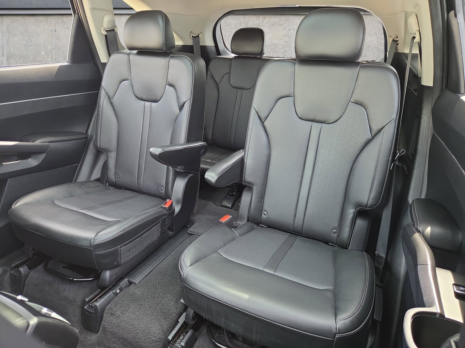 2022 Kia Sorento X-Line EX - Photo 13