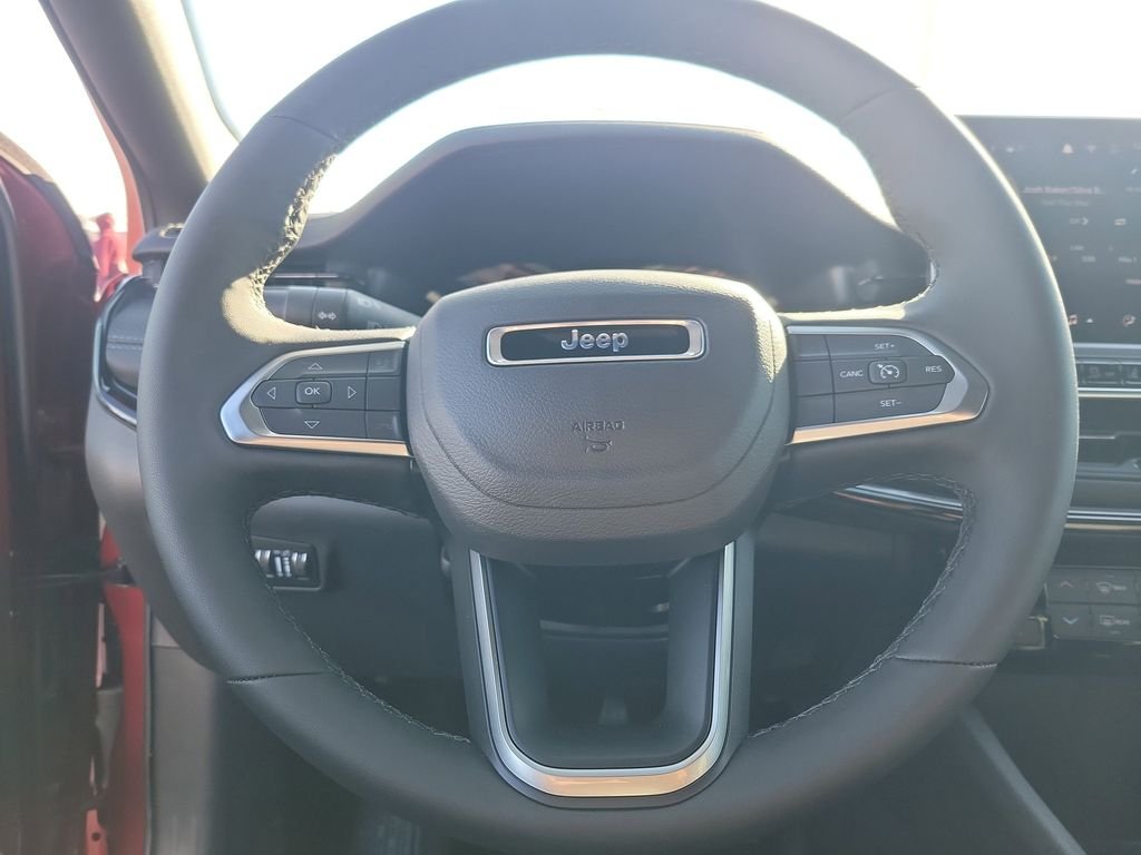 New 2026 Red Hot Pearlcoat Jeep Latitude image 19